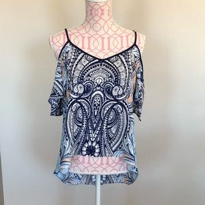 Cute and flowy cold-shoulder top